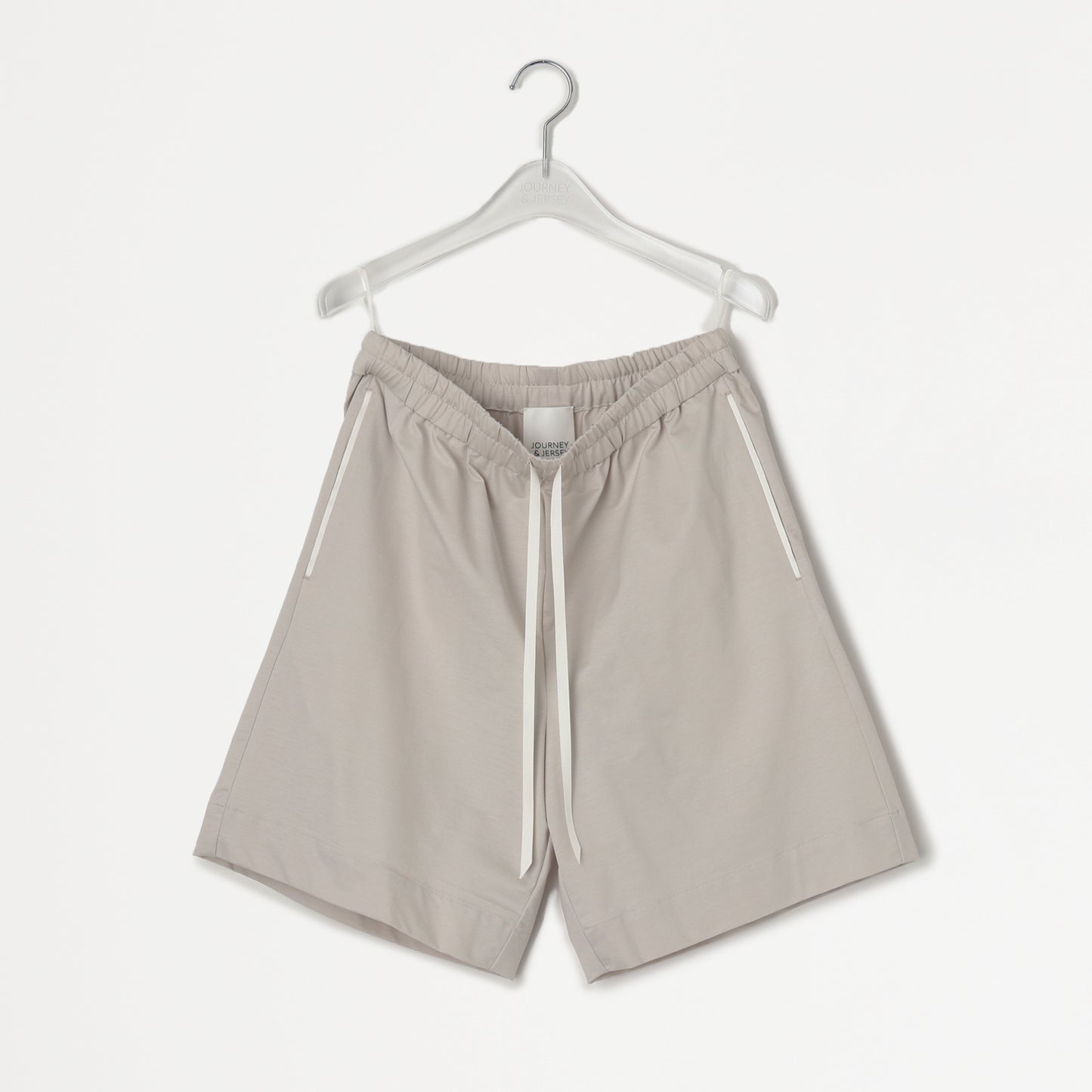 Shiny high-gauge relaxed shorts