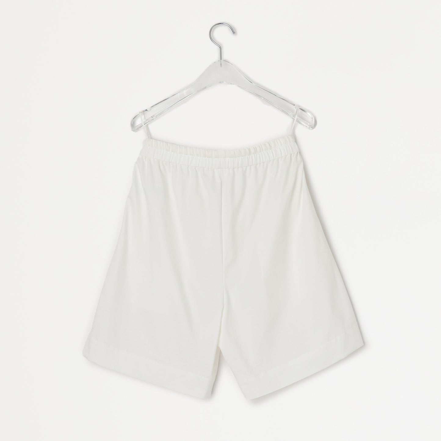 Shiny high-gauge relaxed shorts